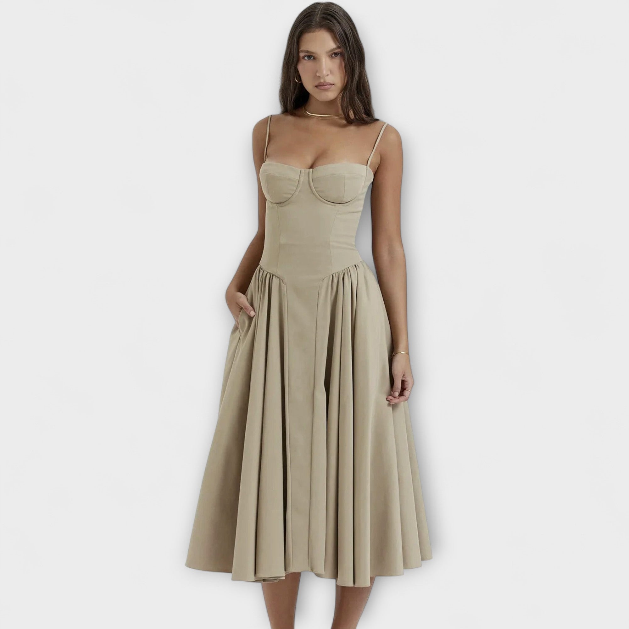 ZUZANA | Elegantní Bezramenné Korzetové Šaty