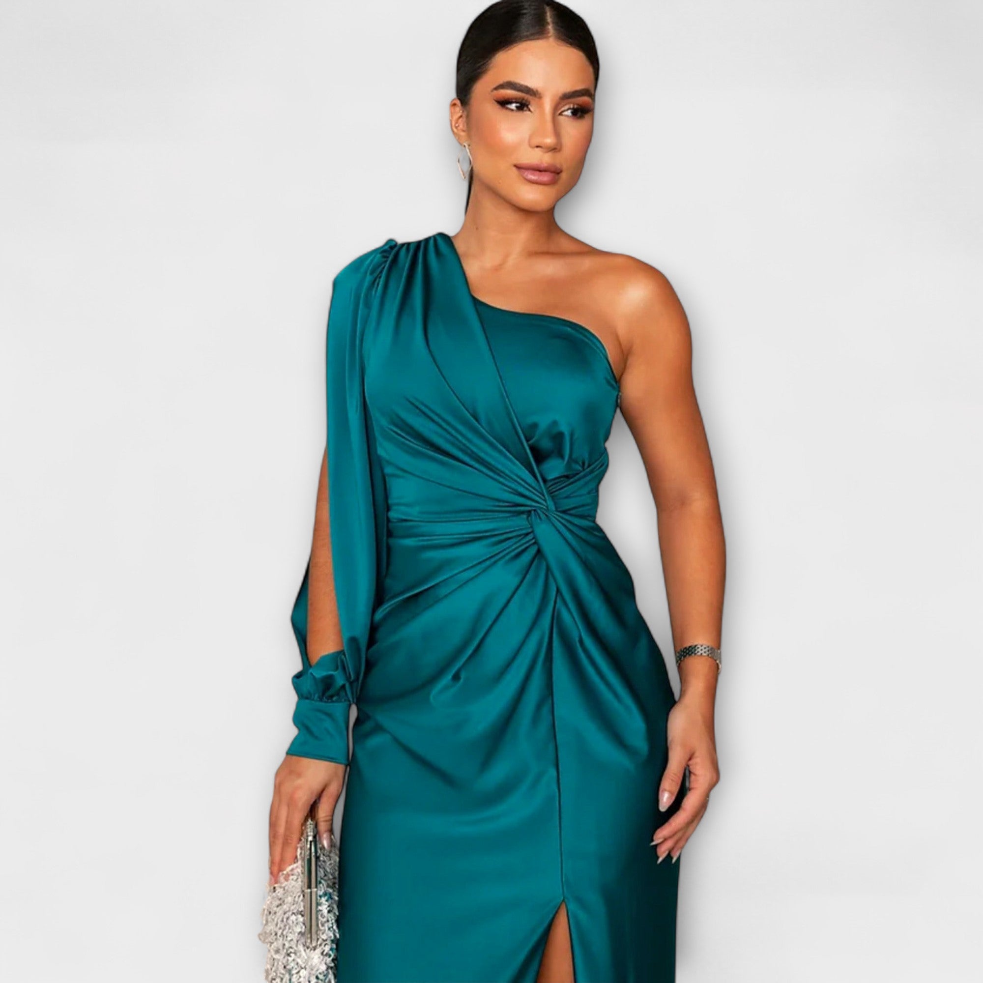 ZUZANA | Elegantní šaty s rafinovaností