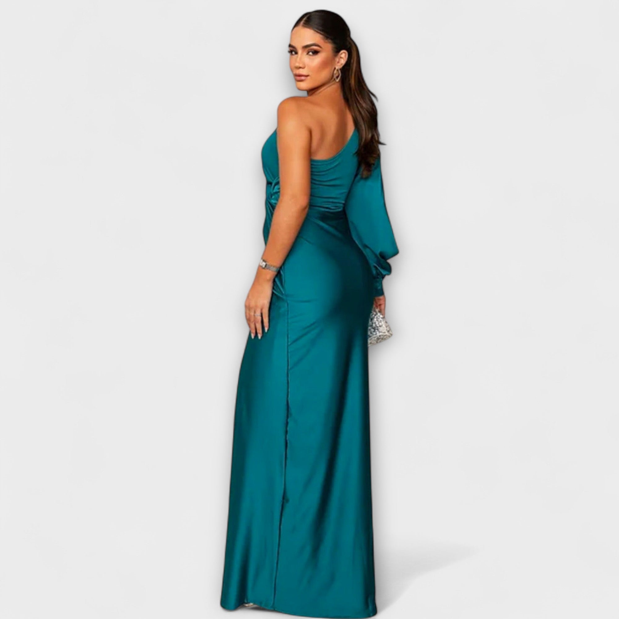 ZUZANA | Elegantní šaty s rafinovaností