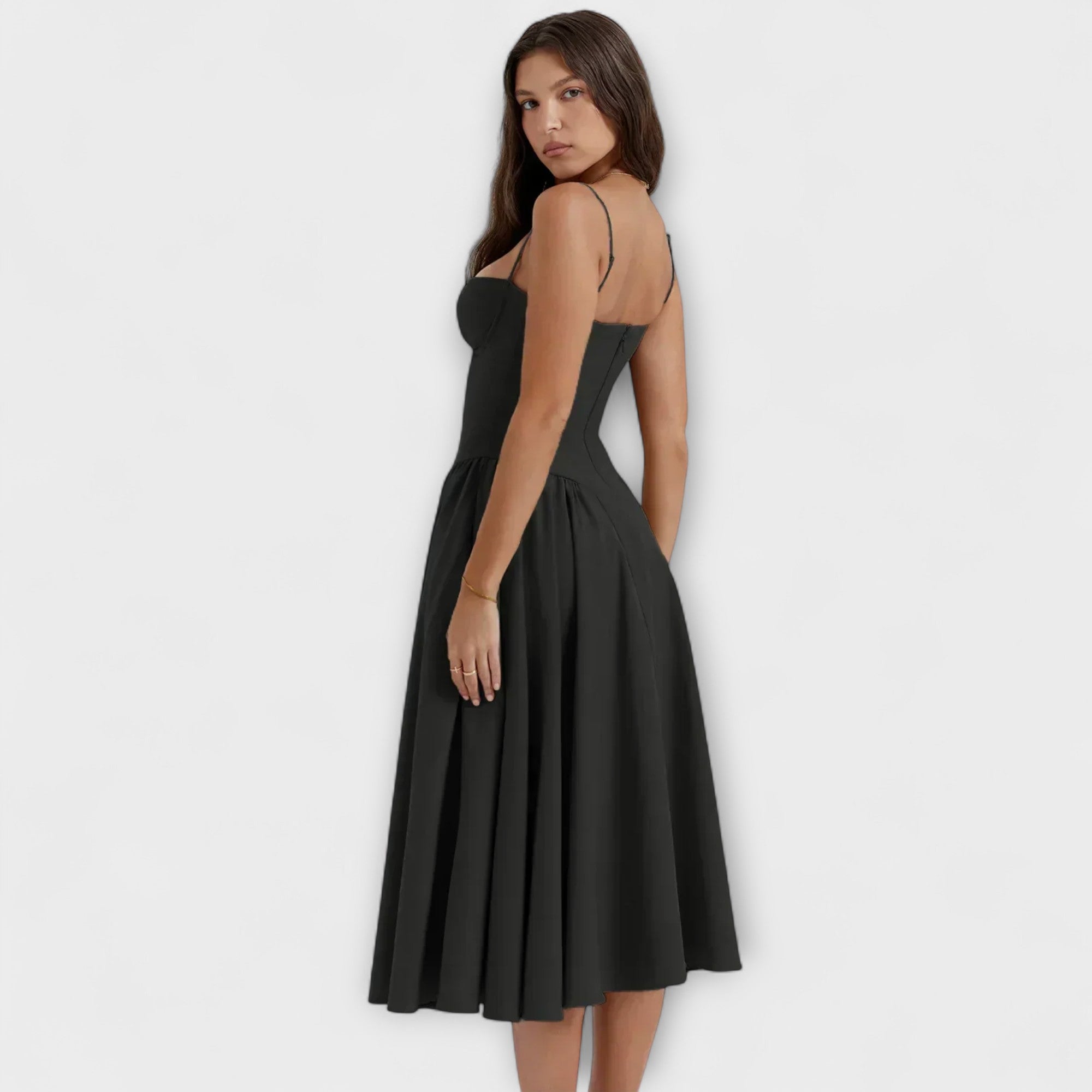 ZUZANA | Elegantní Bezramenné Korzetové Šaty