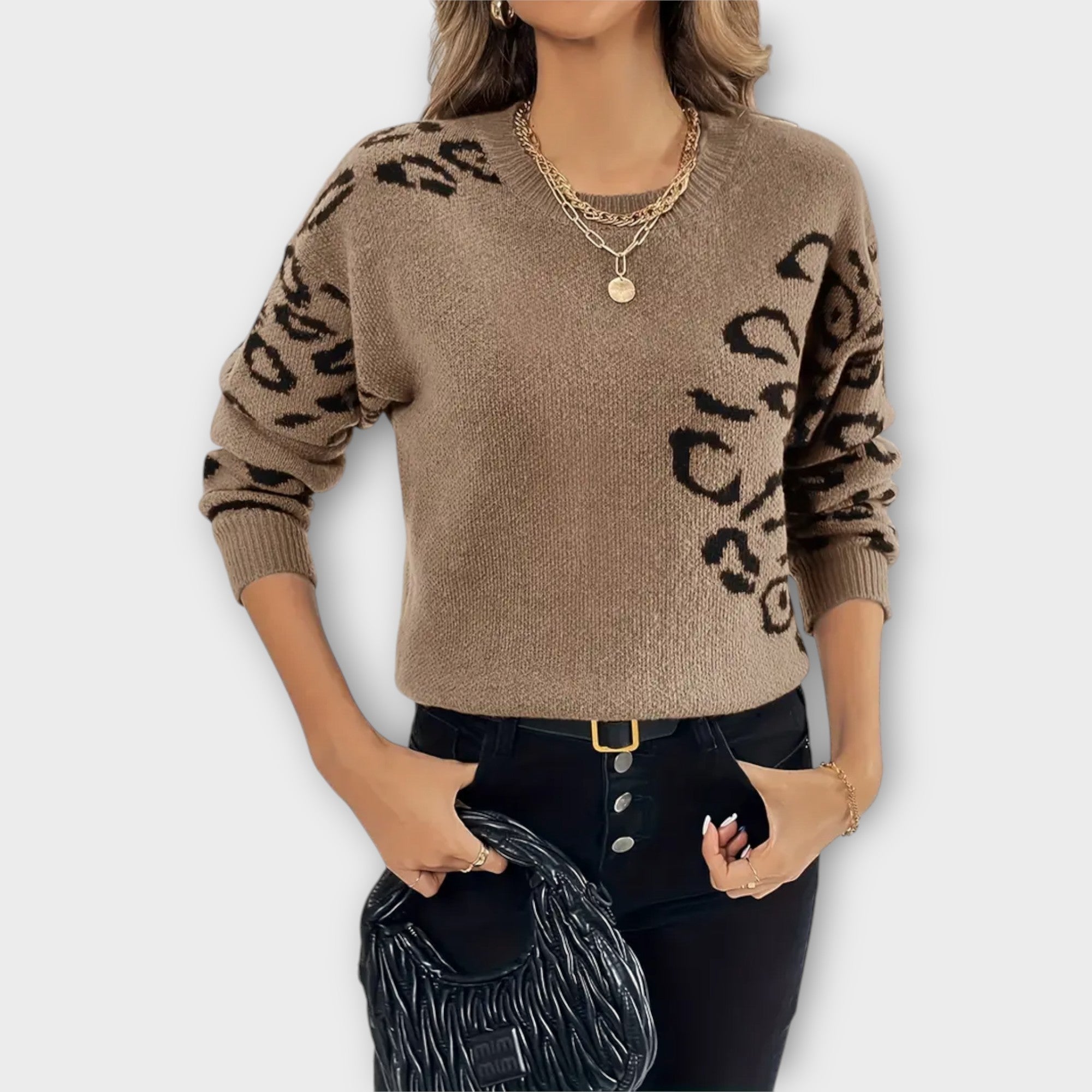 ZUZANA | Casual svetr s designem lva