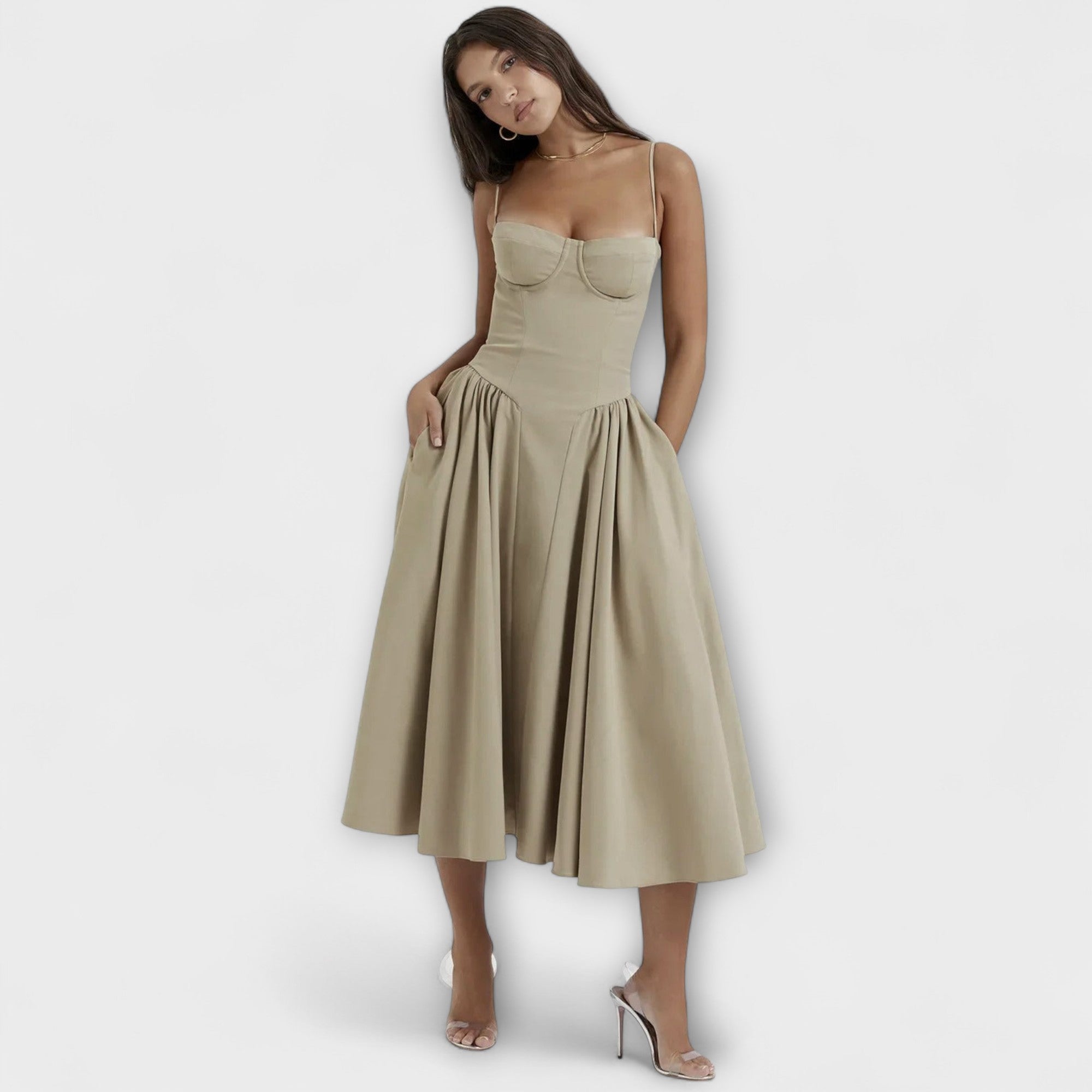 ZUZANA | Elegantní Bezramenné Korzetové Šaty