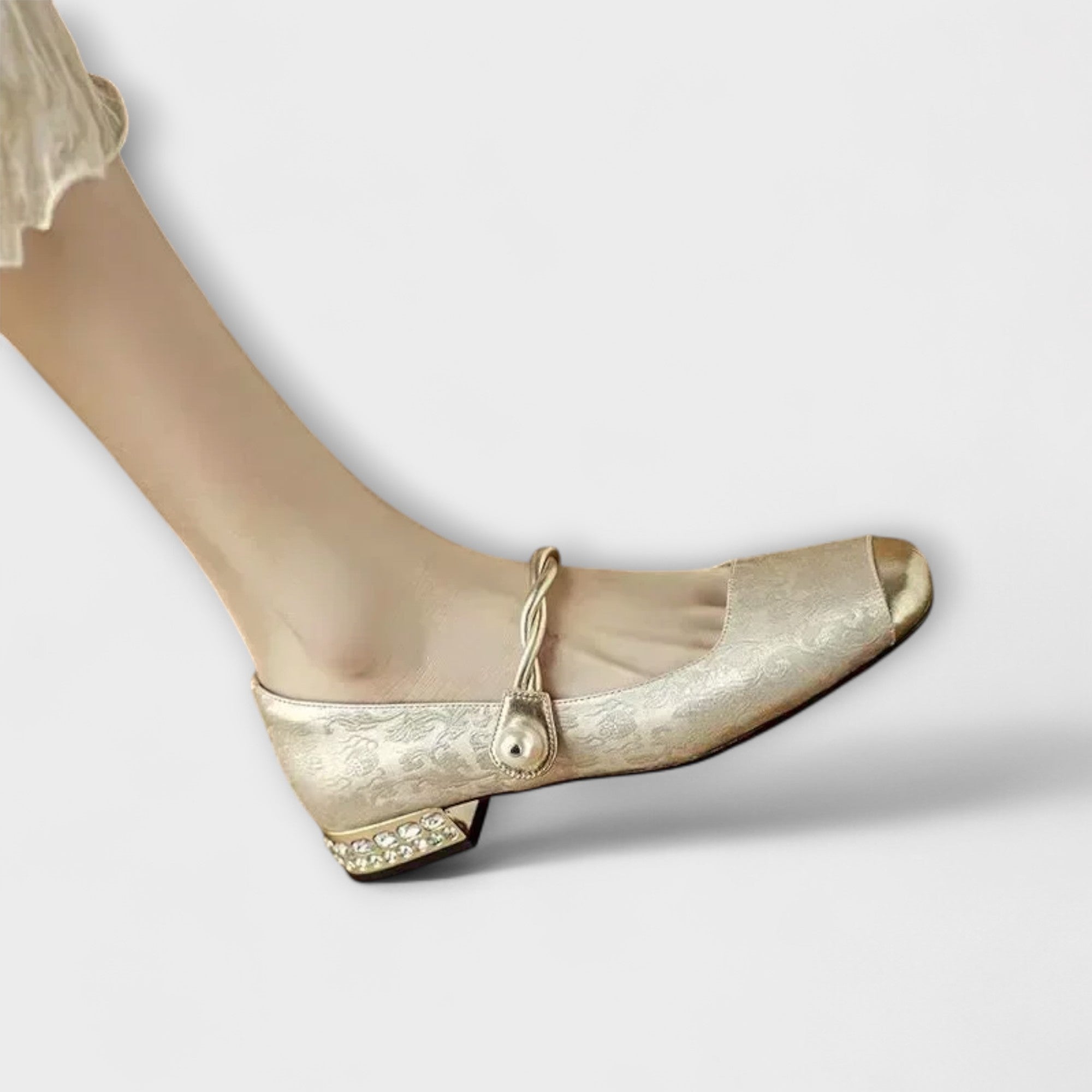 ZUZANA | Crownleaf