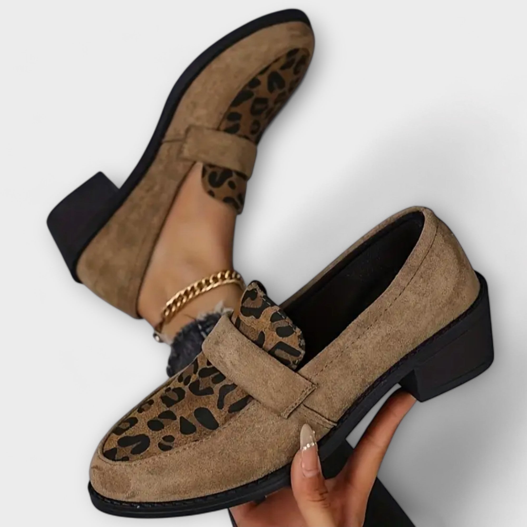 ZUZANA | Elegantní dámské boty s leopardím vzorem
