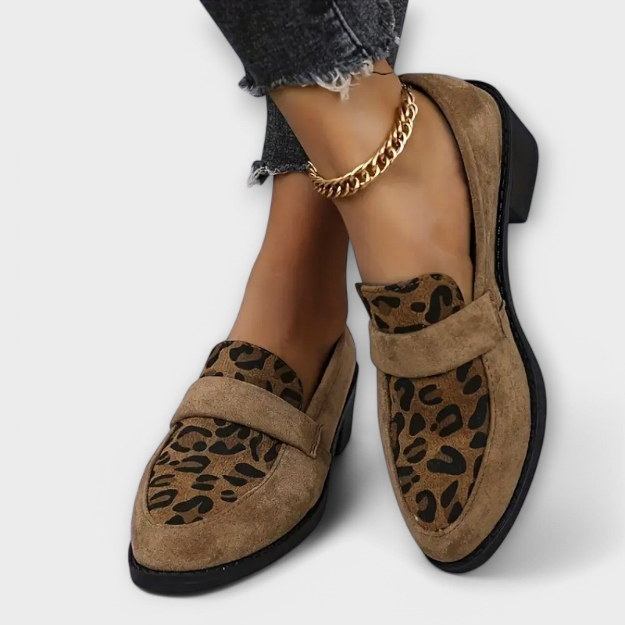 ZUZANA | Elegantní dámské boty s leopardím vzorem