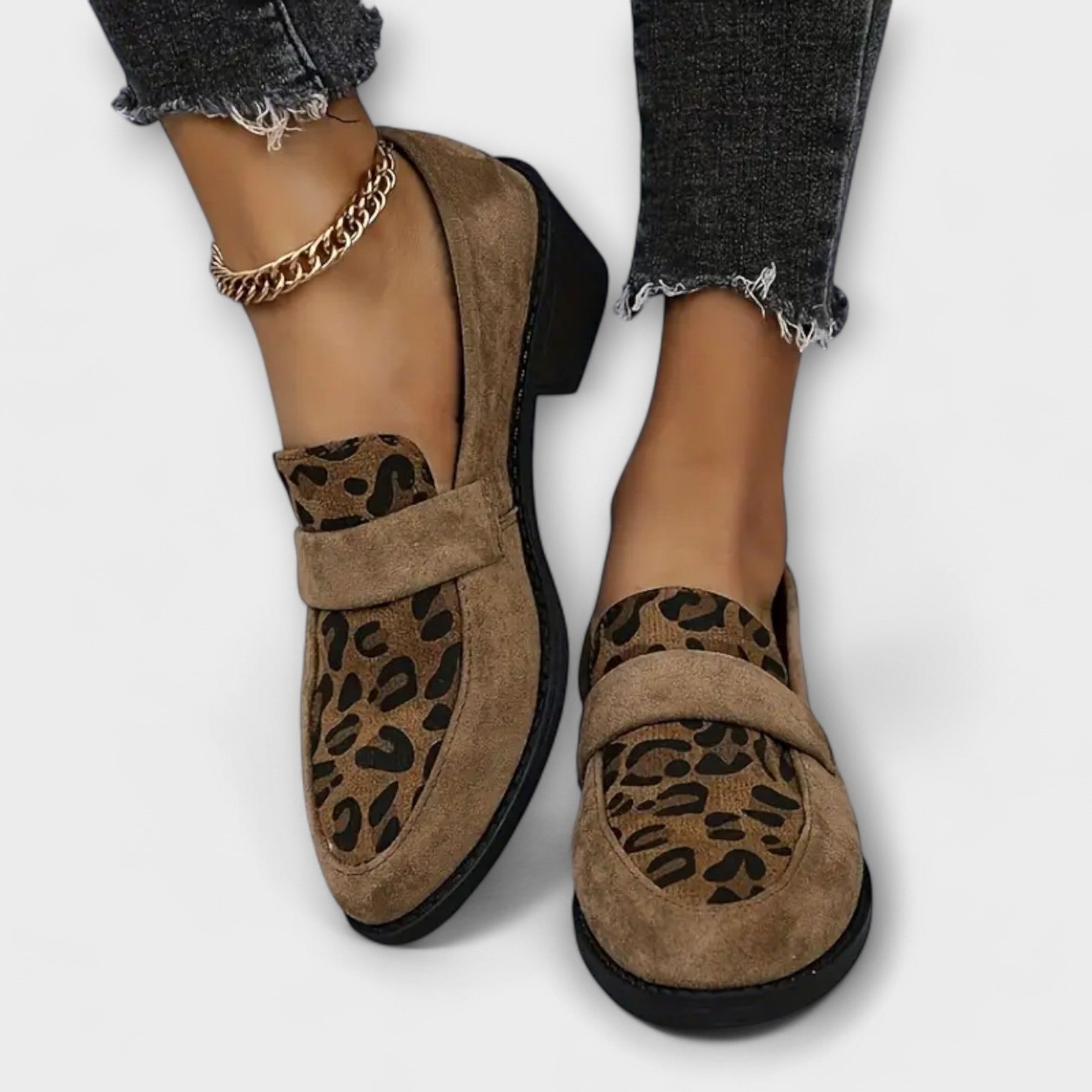 ZUZANA | Elegantní dámské boty s leopardím vzorem